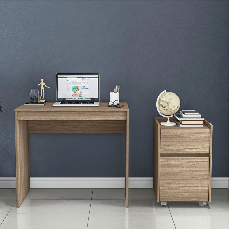 Estudio con escritorio y archivero